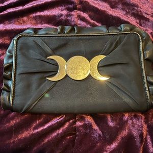 Goddess wallet